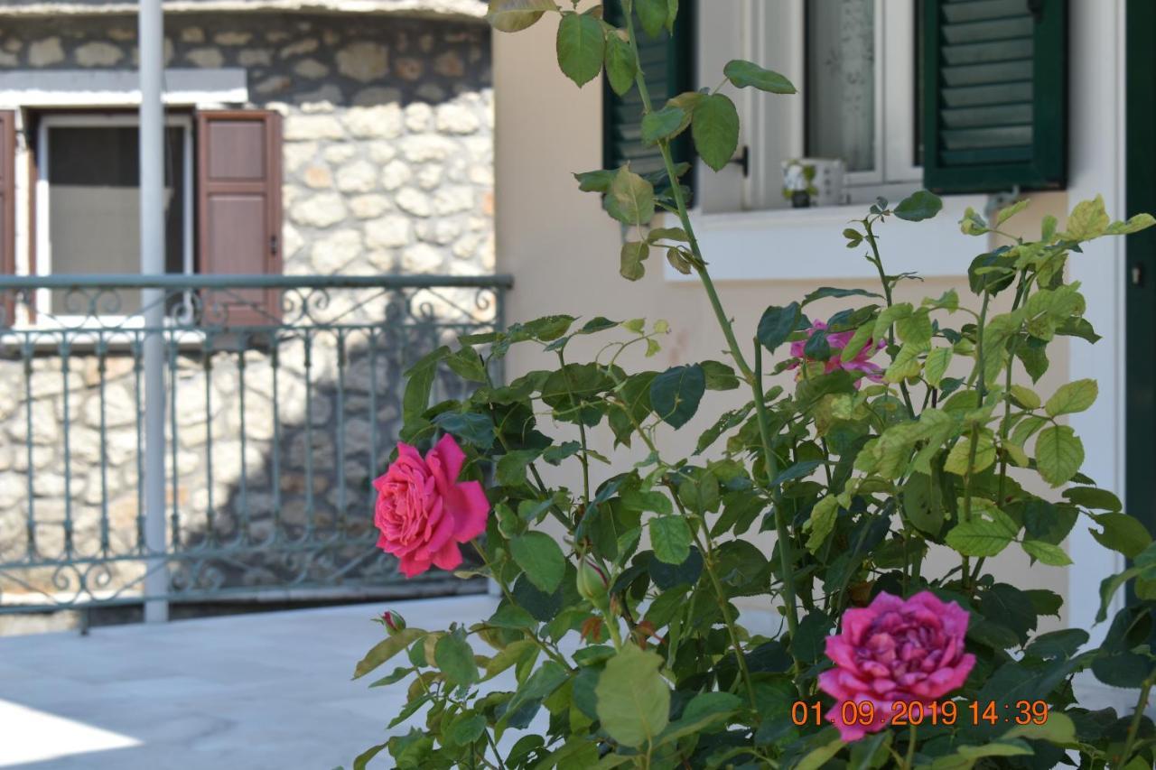 Estate Dafnopanagia Villa Magda Asprogerakata Esterno foto